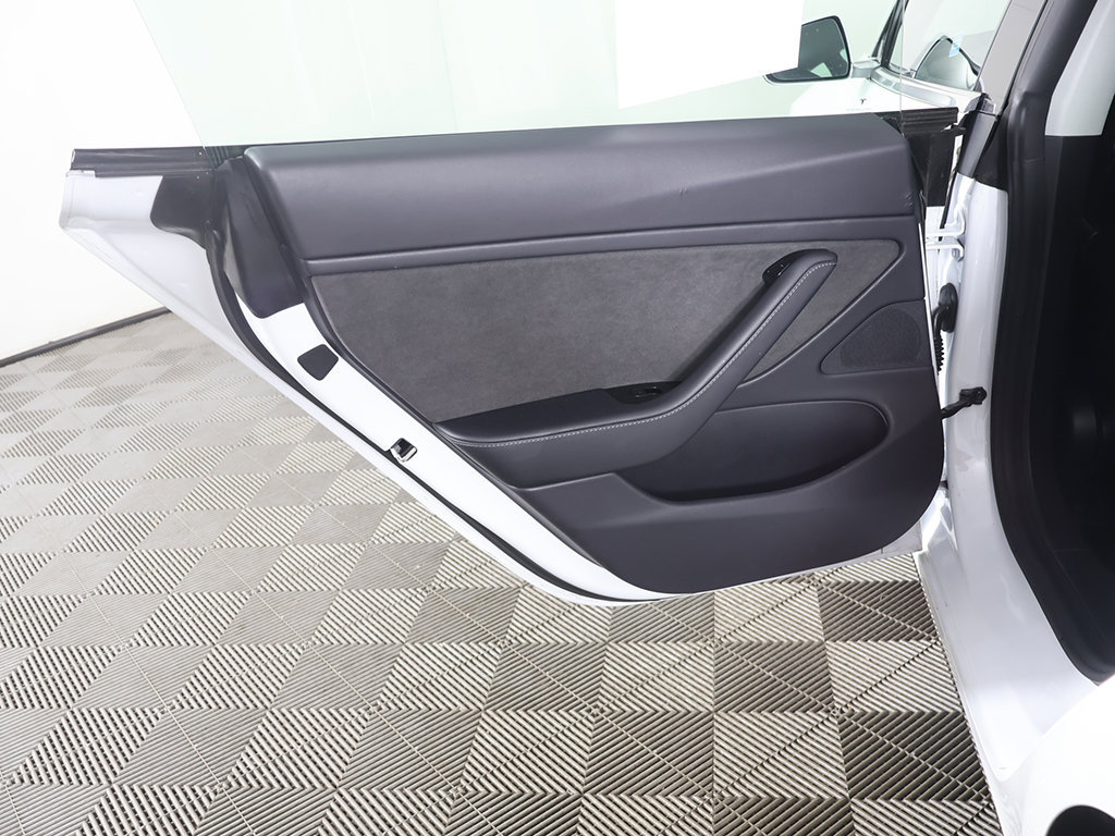 Used 2019 Tesla Model 3 Mid Range RWD image 26