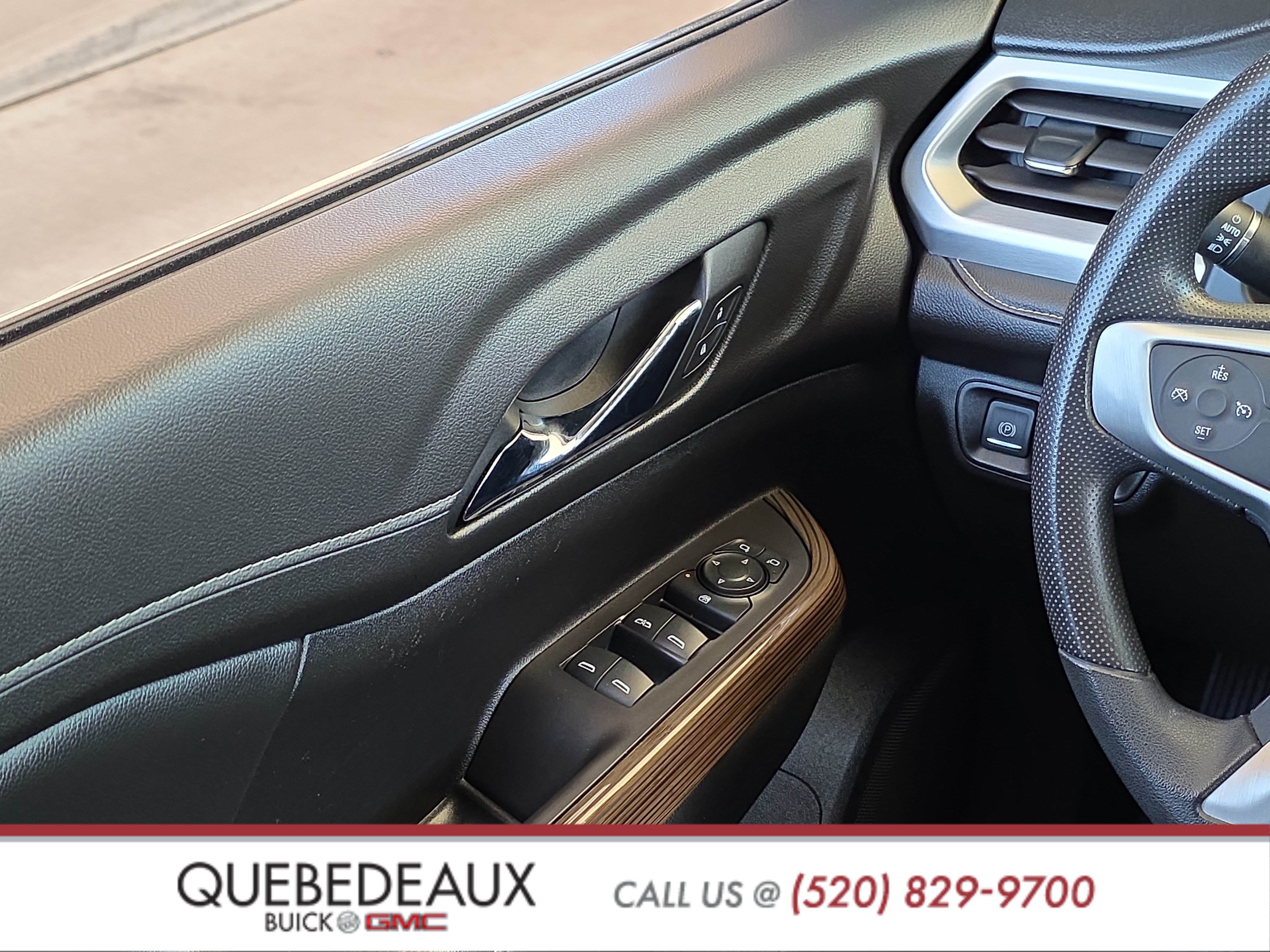 Used 2022 GMC Acadia SLE FWD image 25