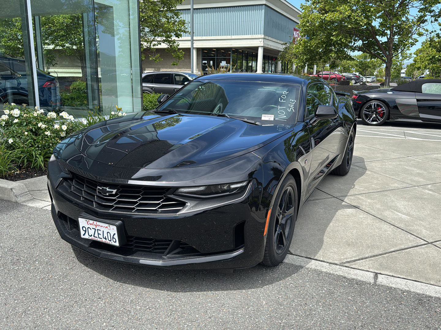 Used 2021 Chevrolet Camaro LT RWD image 1