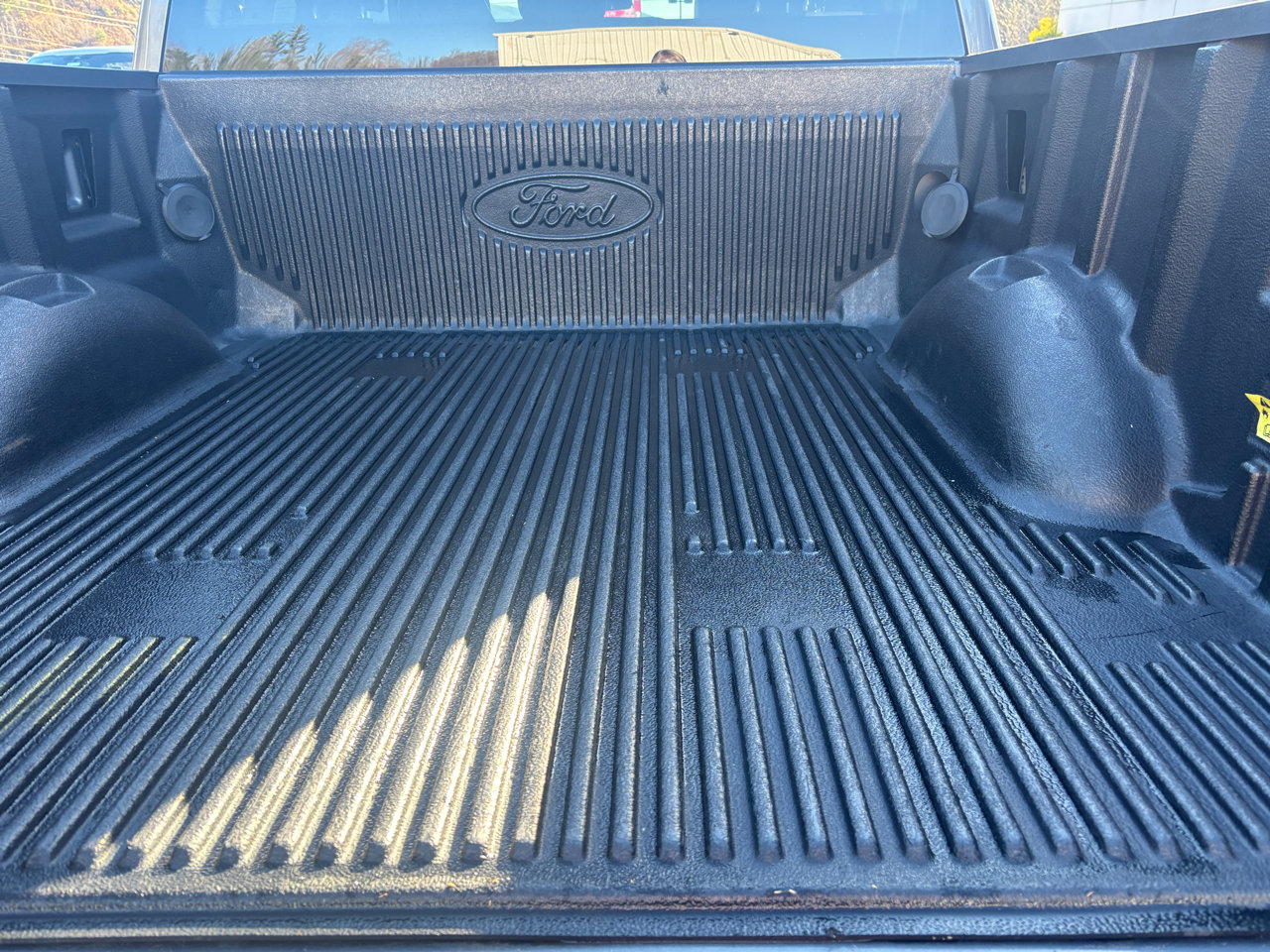 Used 2022 Ford F150 XLT w/ Equipment Group 302A High image 5