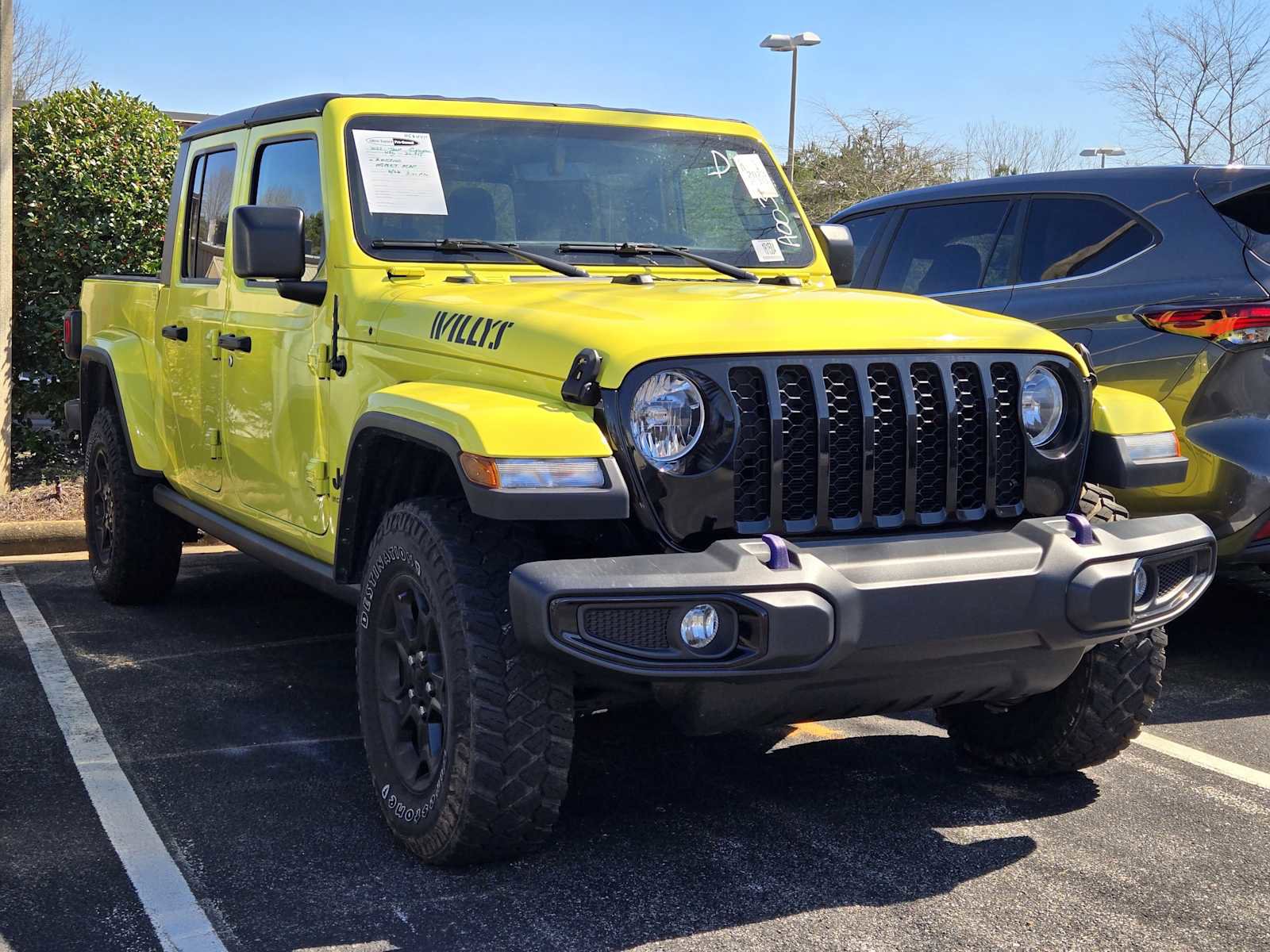Used 2023 Jeep Gladiator Sport image 1