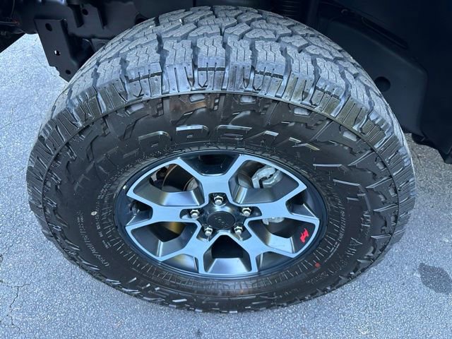 Used 2015 Jeep Wrangler Unlimited Rubicon w/ Connectivity Group AWD/4WD image 8