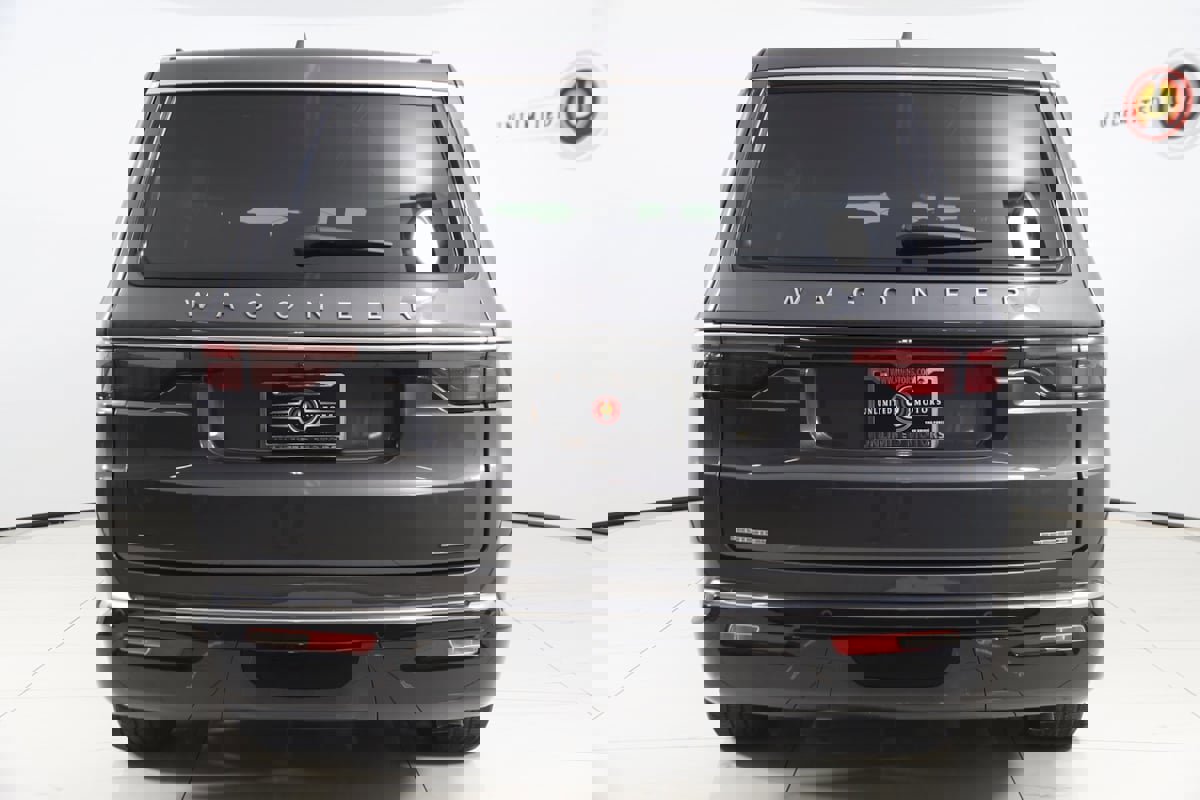 Used 2023 Jeep Grand Cherokee Laredo X image 57