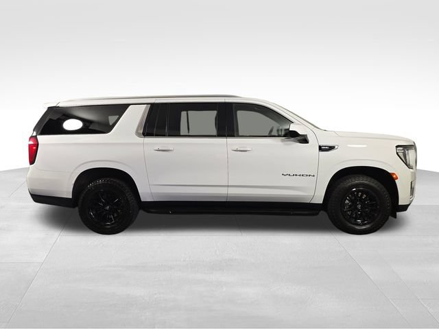 Used 2022 GMC Yukon XL SLE w/ Gmc Pro Safety Plus Package AWD/4WD image 8