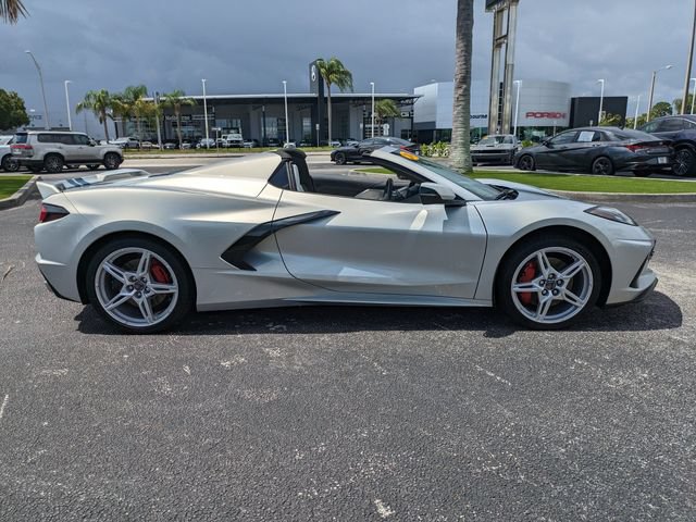 Used 2024 Chevrolet Corvette Stingray Preferred Conv w/ Z51 Performance Package RWD image 3