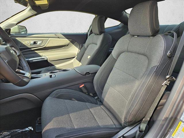 New 2026 Ford Mustang Coupe image 4