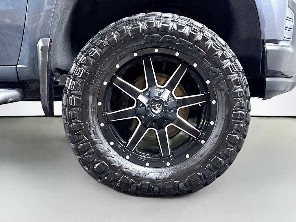 Used 2020 Chevrolet Silverado 1500 Custom Trail Boss w/ Custom Convenience Package AWD/4WD image 44