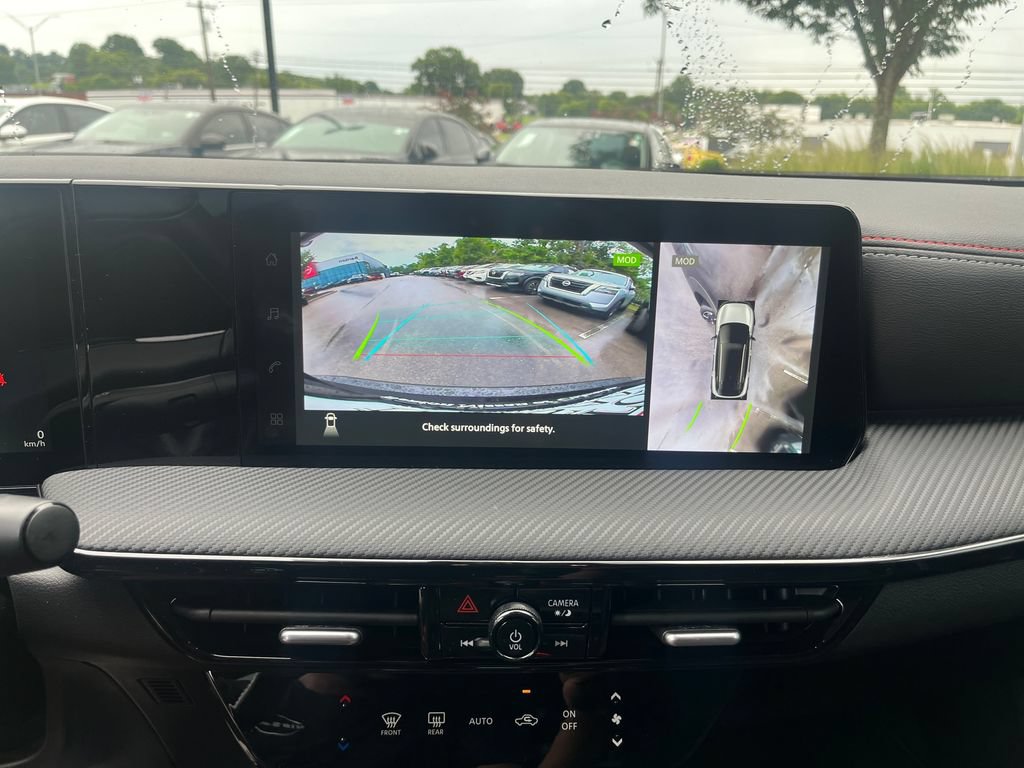 Used 2026 Nissan Kicks SR FWD image 18
