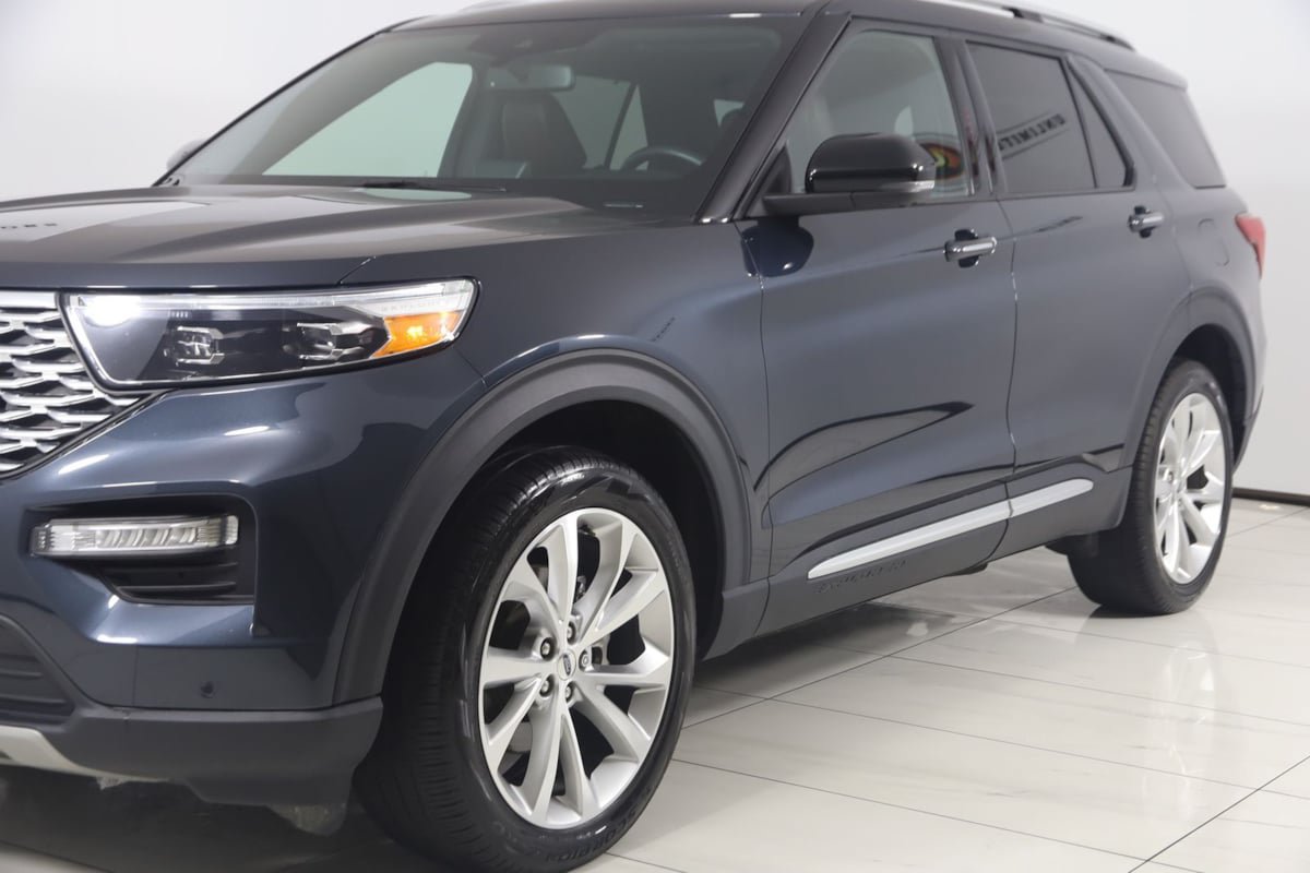 Used 2022 Ford Explorer Platinum w/ Equipment Group 601A AWD/4WD image 56
