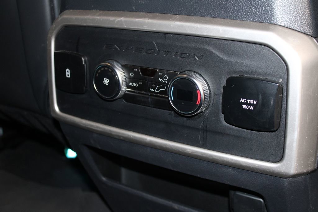 Used 2024 Ford Expedition Max XLT image 37