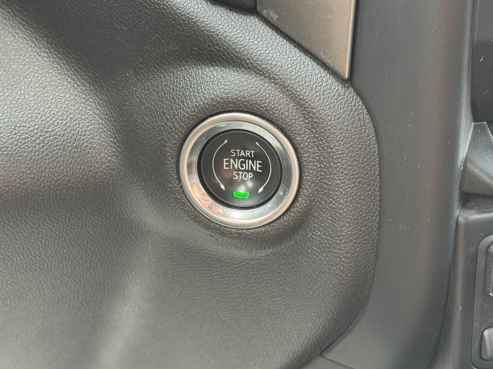 Used 2019 Chevrolet Silverado 1500 LT Trail Boss w/ Convenience Package AWD/4WD image 6