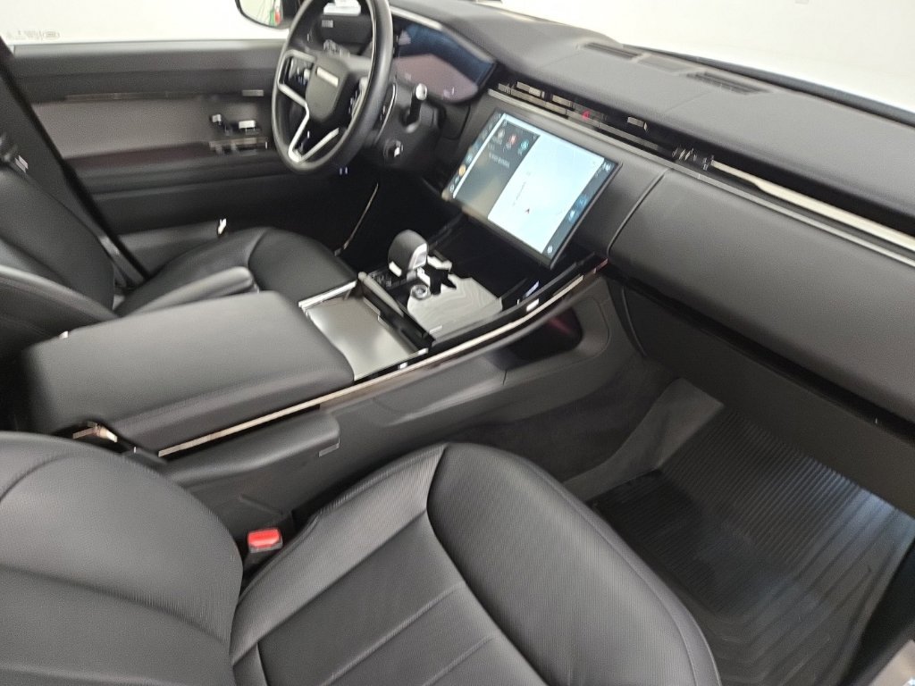 Certified 2025 Land Rover Range Rover Sport SE AWD/4WD image 24