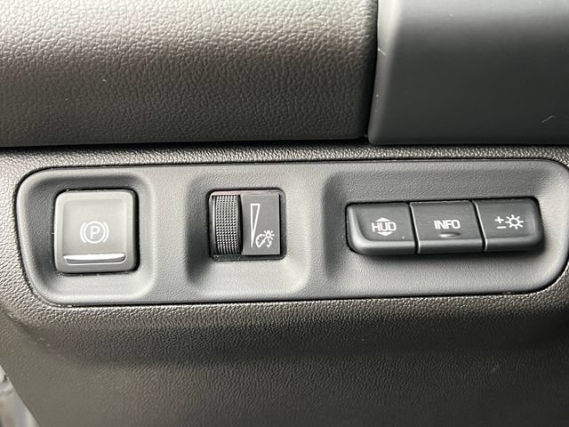 Used 2023 GMC Acadia AT4 w/ Technology Package AWD/4WD image 23