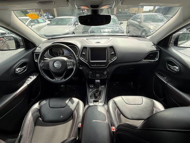 Used 2020 Jeep Cherokee Trailhawk w/ Comfort/Convenience Group image 9