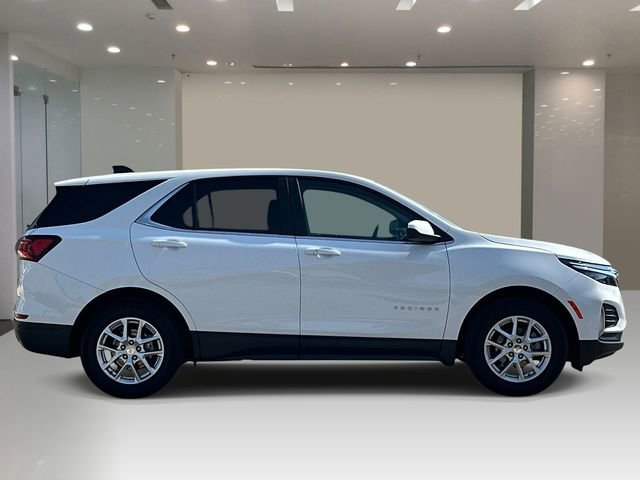 Used 2024 Chevrolet Equinox LT w/ LPO, Floor Liner Package FWD image 5