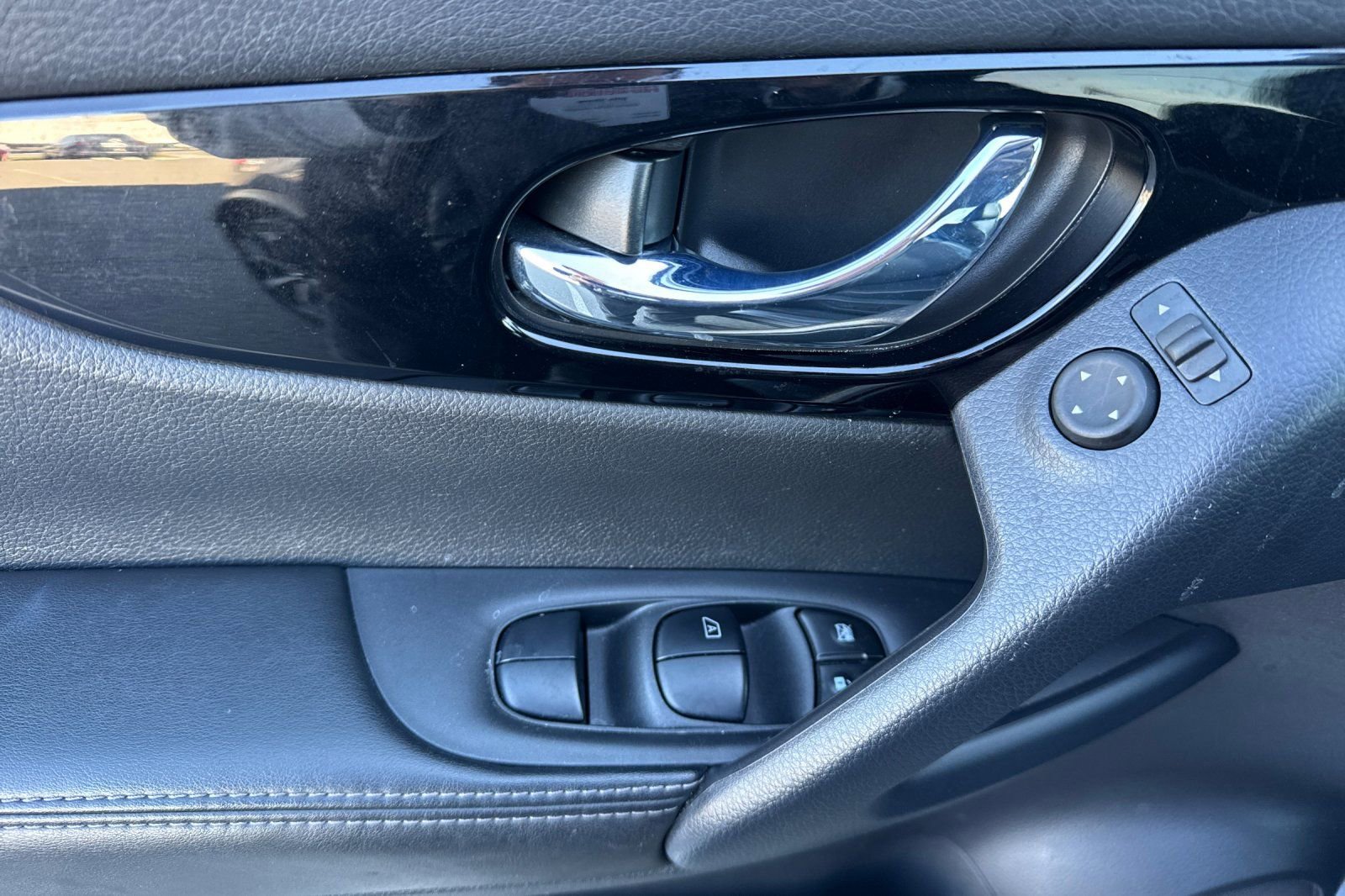 Used 2022 Nissan Rogue Sport SL image 11