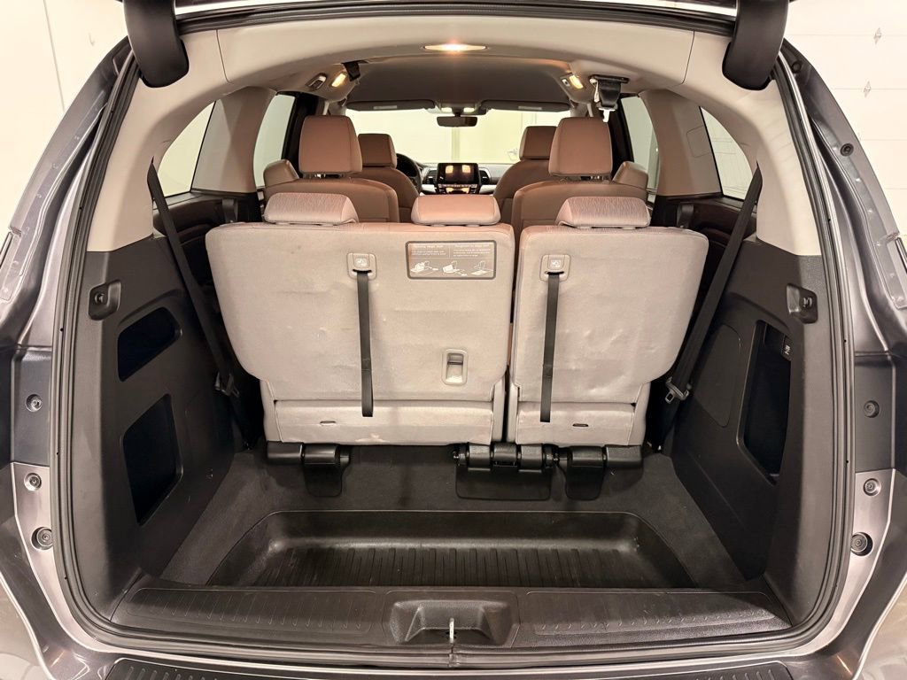 Used 2019 Honda Odyssey EX image 10