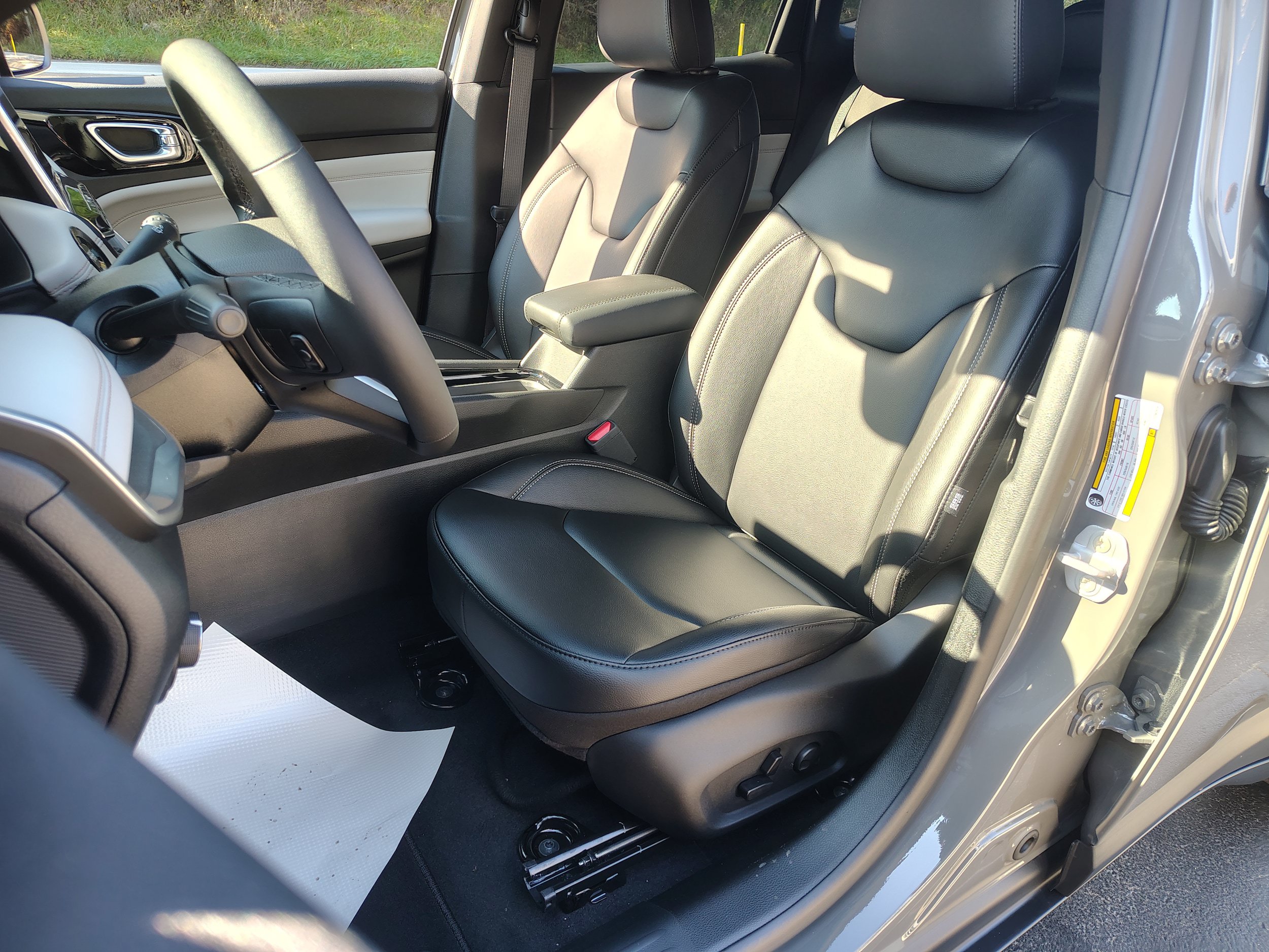 New 2026 Jeep Compass Limited AWD/4WD image 14