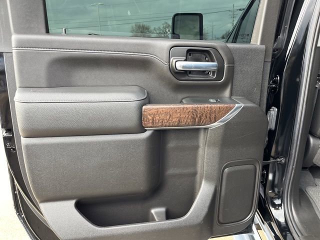 Used 2022 GMC Sierra 2500 Denali w/ Denali Ultimate Package image 23