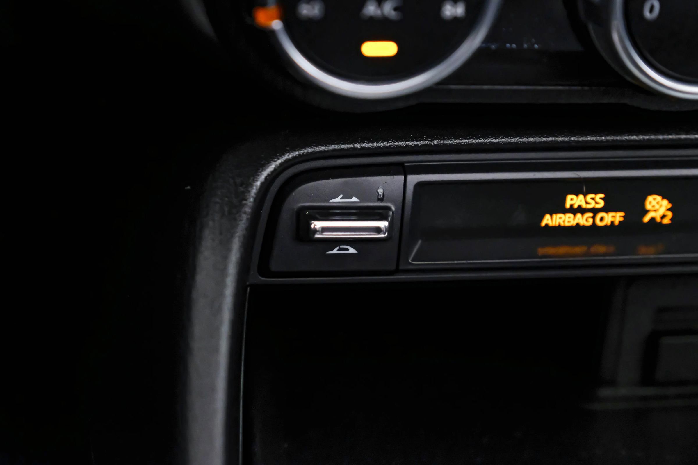 Used 2019 MAZDA MX-5 Miata RF Grand Touring image 24