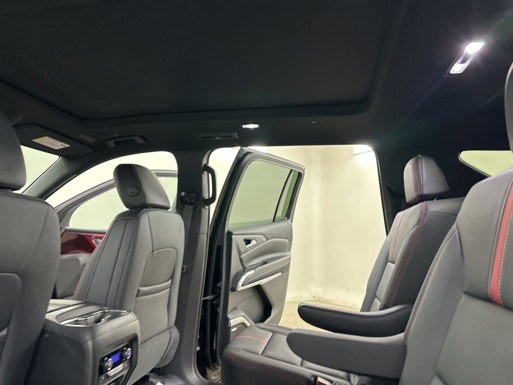 New 2026 Chevrolet Traverse RS AWD/4WD image 28