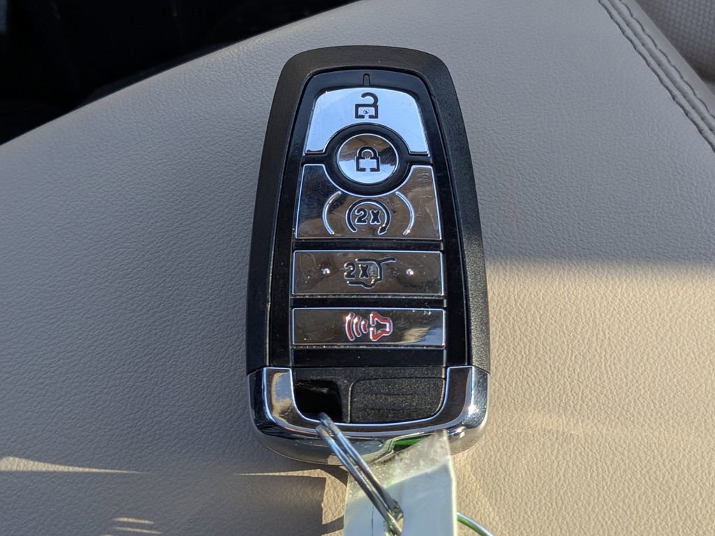 Used 2021 Lincoln Nautilus Reserve w/ Equipment Group 201A image 34