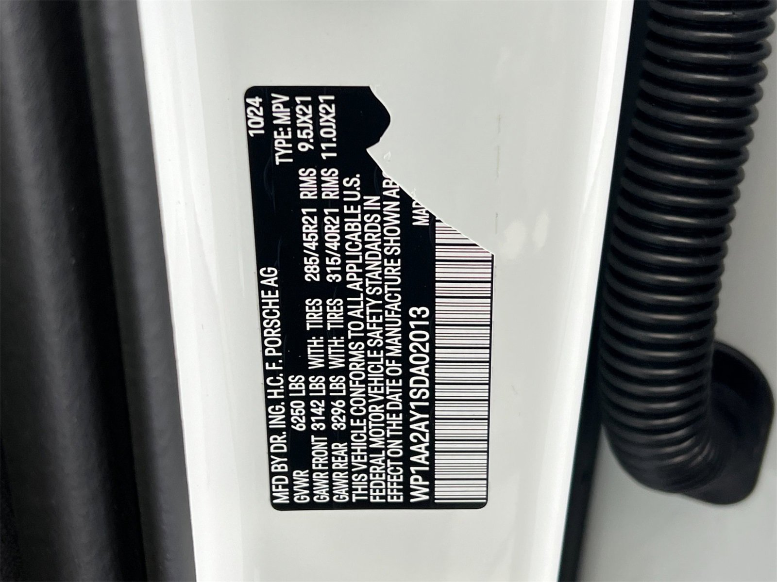 Certified 2025 Porsche Cayenne image 36