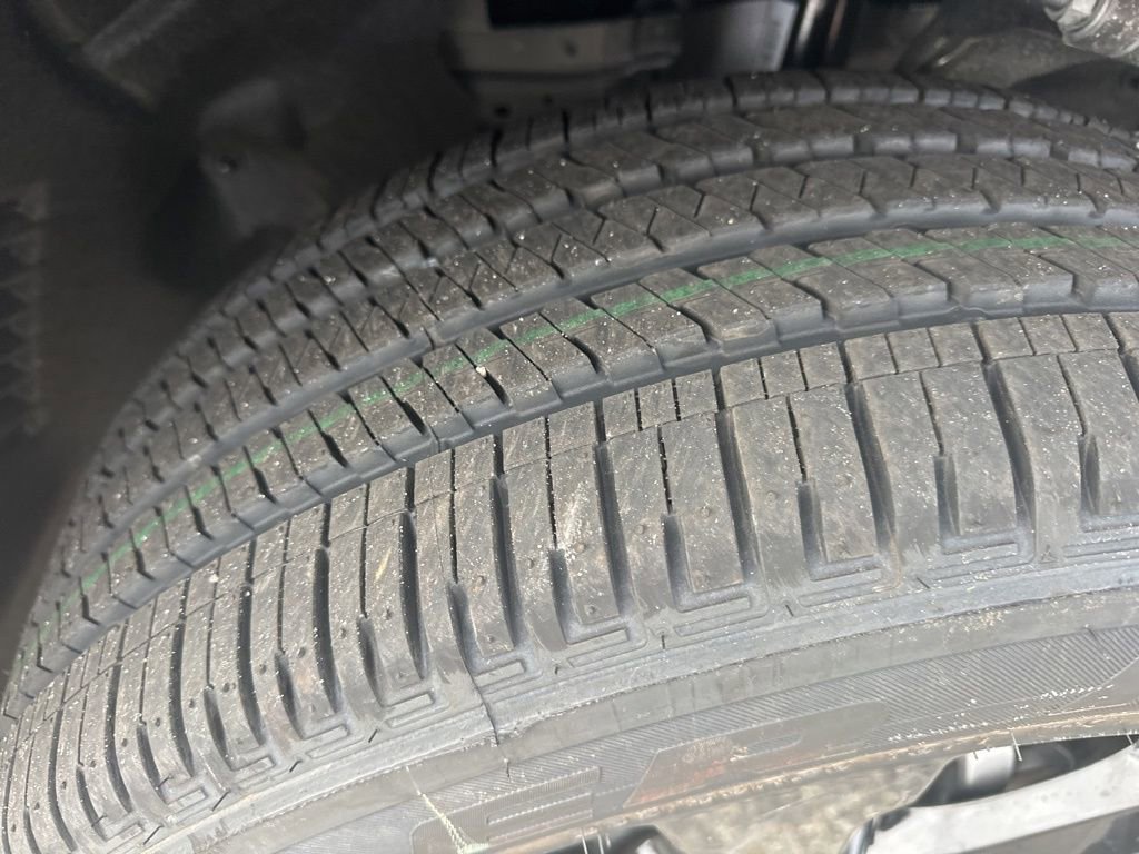 New 2025 Jeep Grand Cherokee Altitude image 33