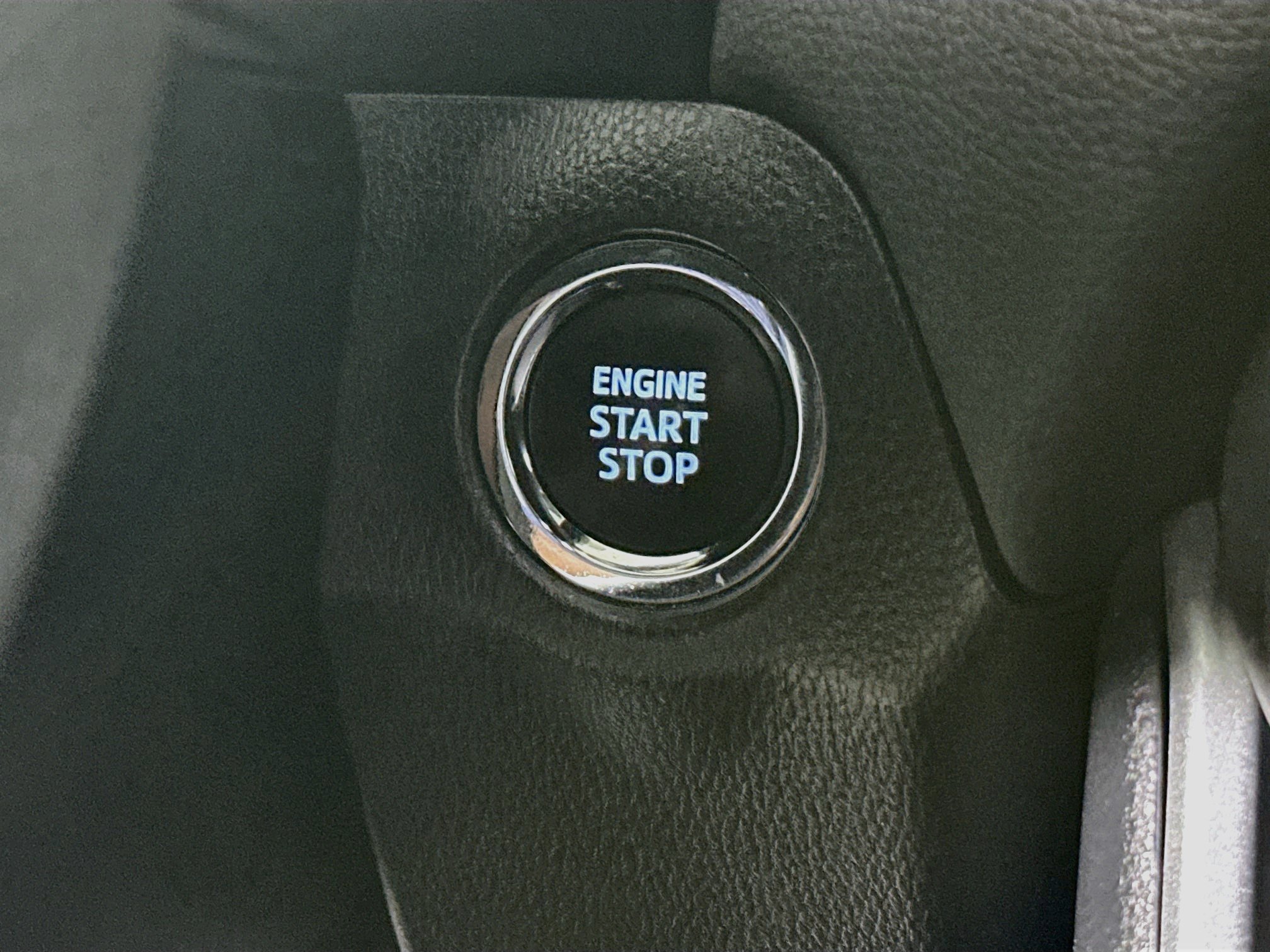 Used 2023 Toyota RAV4 XLE w/ Convenience Package FWD image 20