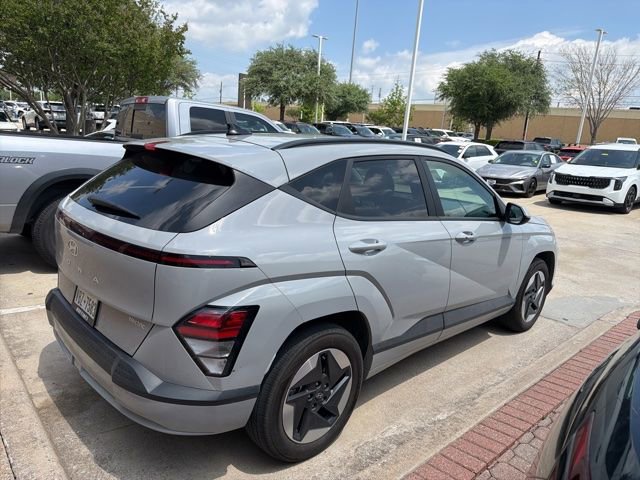 Used 2024 Hyundai Kona SEL FWD image 4