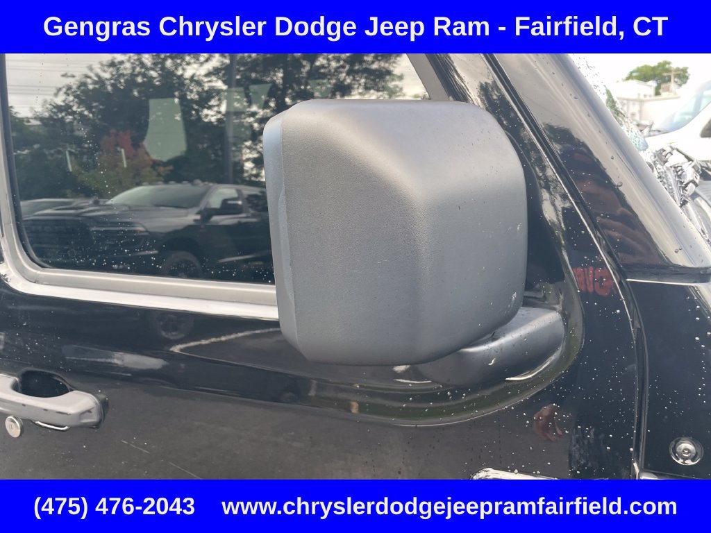 Certified 2024 Jeep Wrangler Unlimited w/ Convenience Group AWD/4WD image 18
