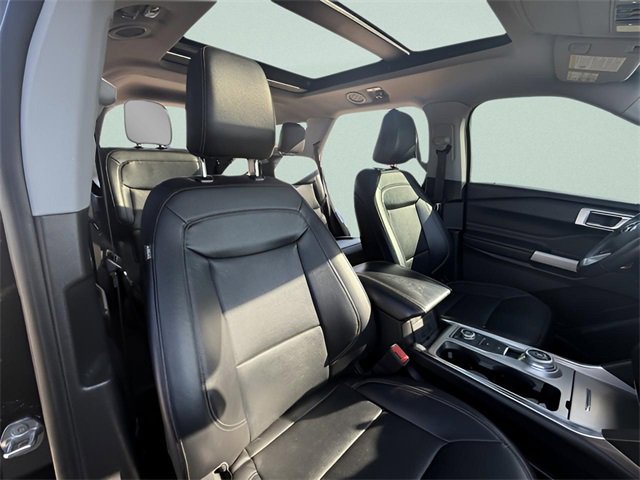 Used 2021 Ford Explorer Limited w/ Equipment Group 301A image 25
