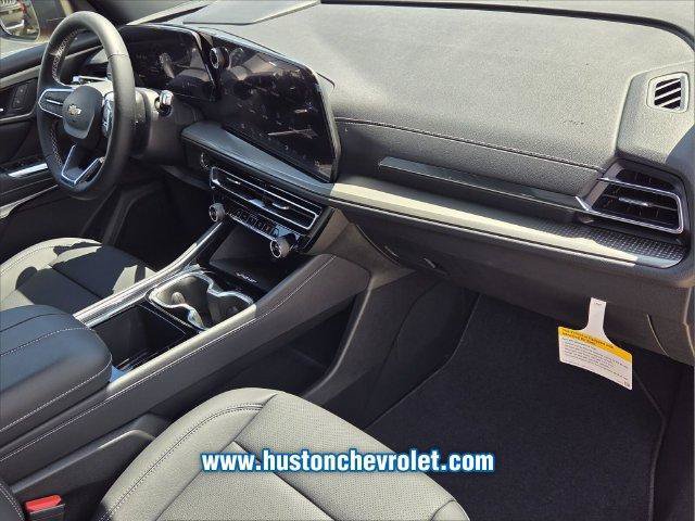 New 2027 Chevrolet Traverse LT w/ Sun and Wheel Package FWD image 21