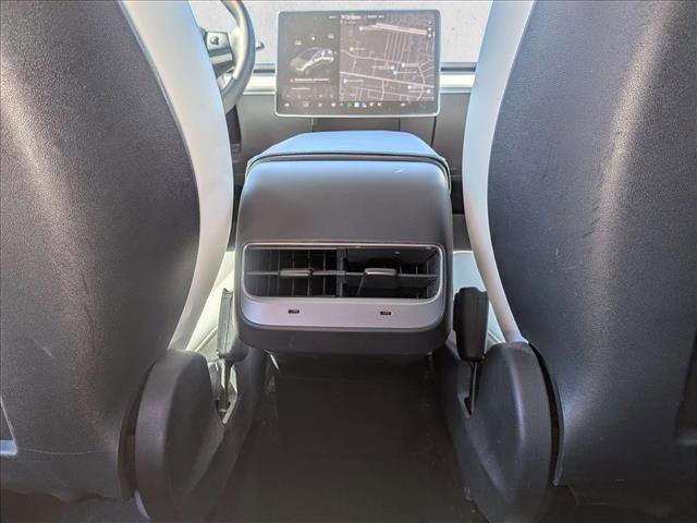 Used 2021 Tesla Model Y Long Range AWD/4WD image 16