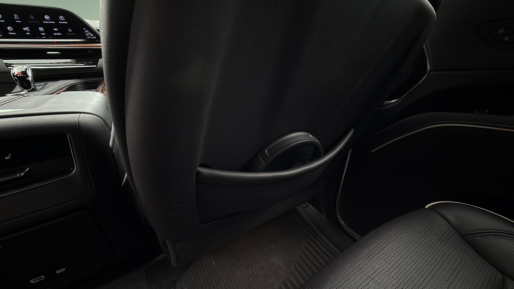 Certified 2024 Cadillac Escalade ESV Premium Luxury w/ LPO, Floor Liner Package AWD/4WD image 28
