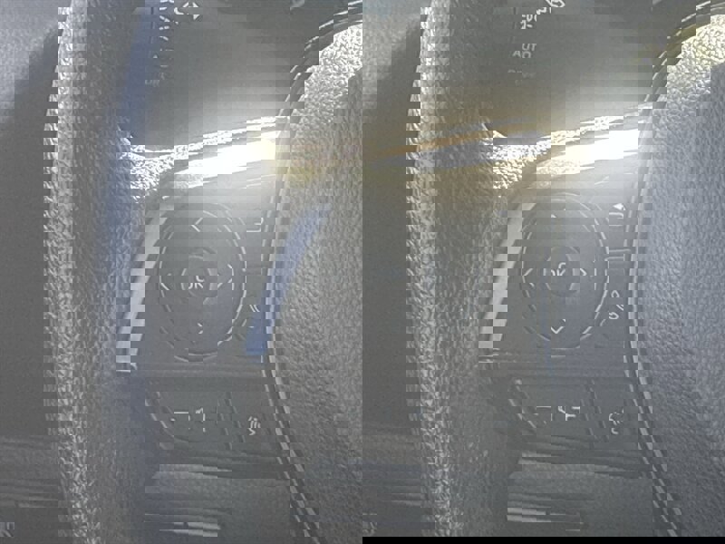 Used 2022 Toyota Corolla LE image 23