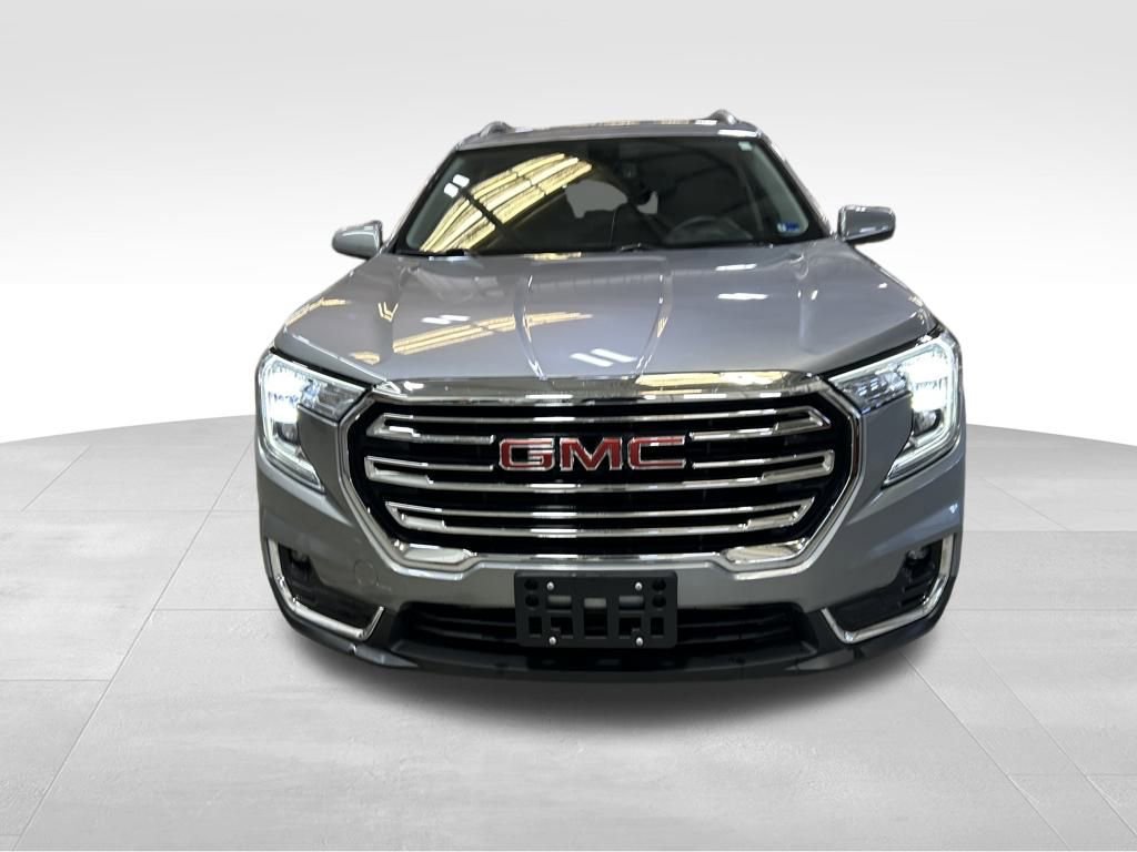 Used 2024 GMC Terrain SLT image 16