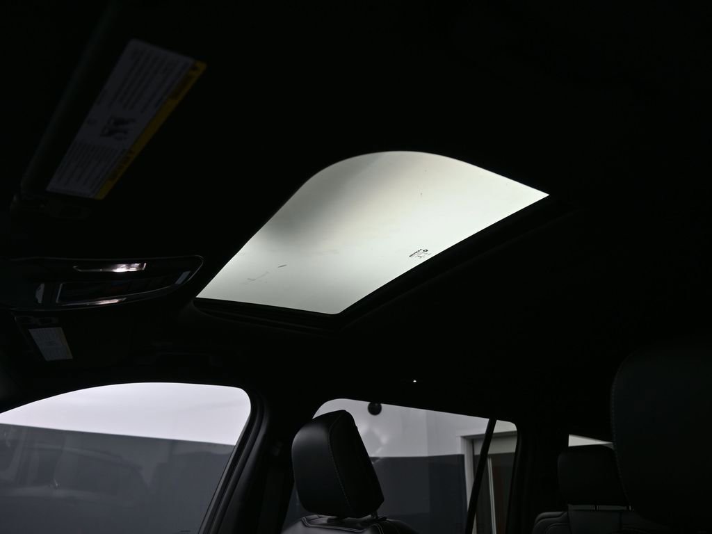 New 2025 Jeep Grand Cherokee L Altitude image 2