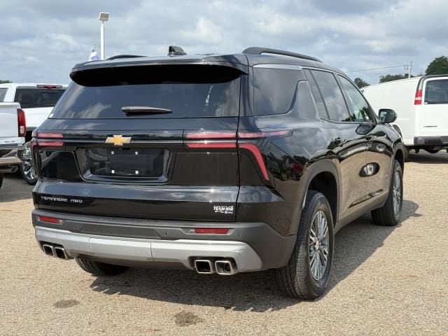 Used 2025 Chevrolet Traverse LT AWD/4WD image 5