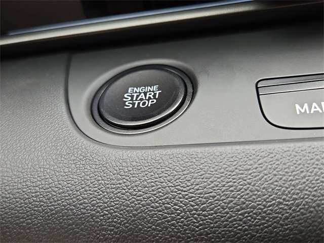 New 2025 Hyundai Elantra SEL image 10