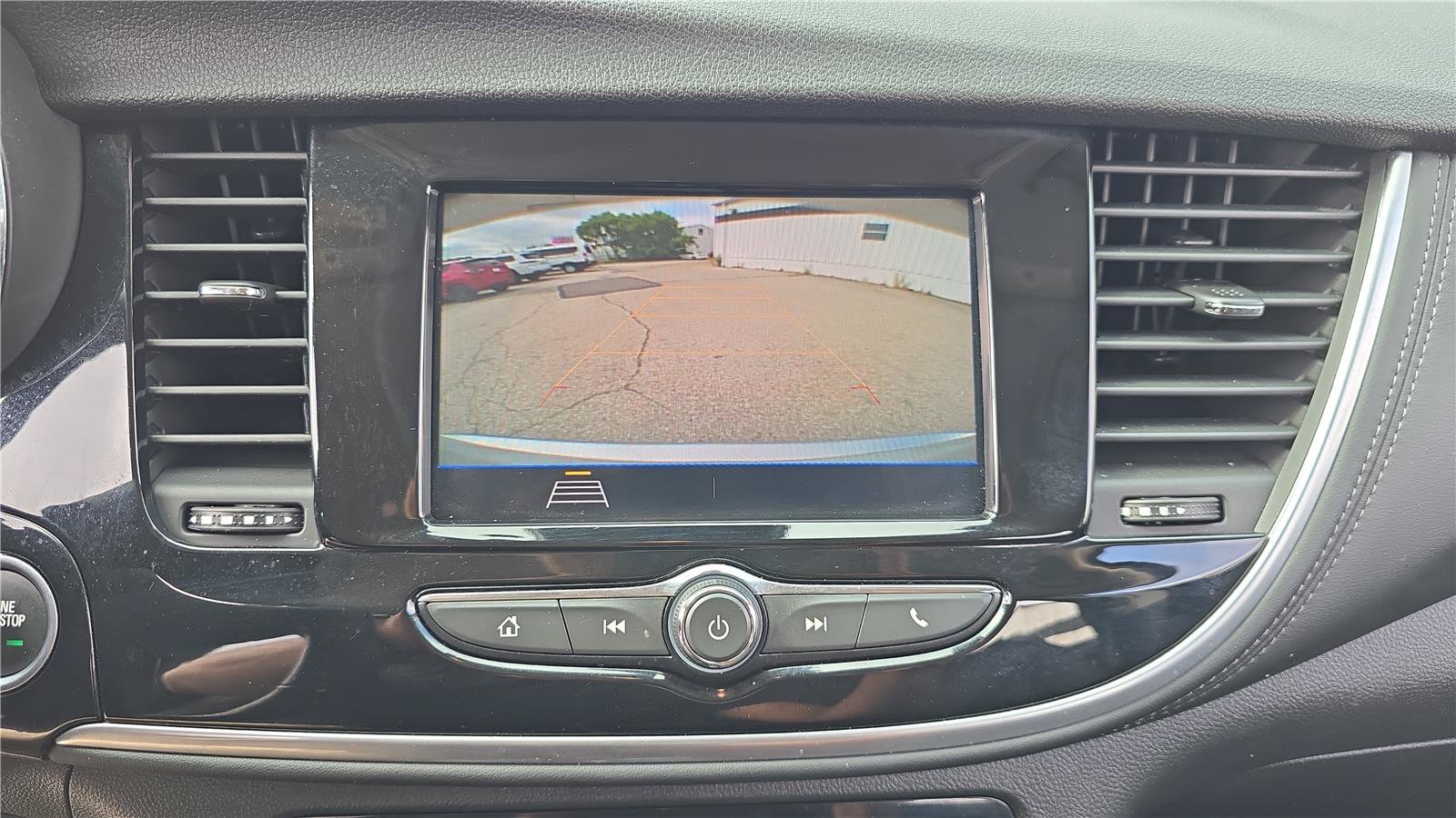 Used 2022 Buick Encore Preferred w/ Safety Package AWD/4WD image 22
