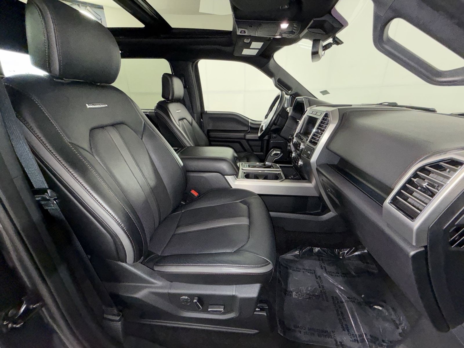 Used 2019 Ford F150 Platinum w/ Equipment Group 701A Luxury AWD/4WD image 27