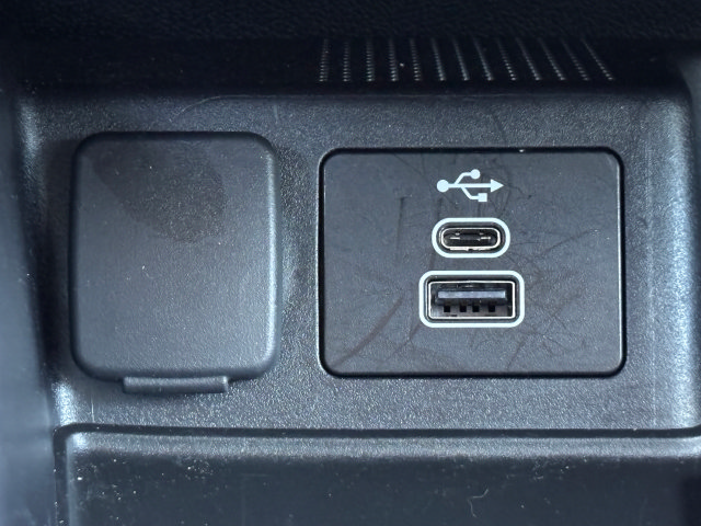 Used 2025 Ford Bronco Sport Badlands AWD/4WD image 13