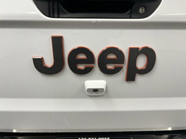 Used 2022 Jeep Gladiator Mojave w/ Cold Weather Group AWD/4WD image 32