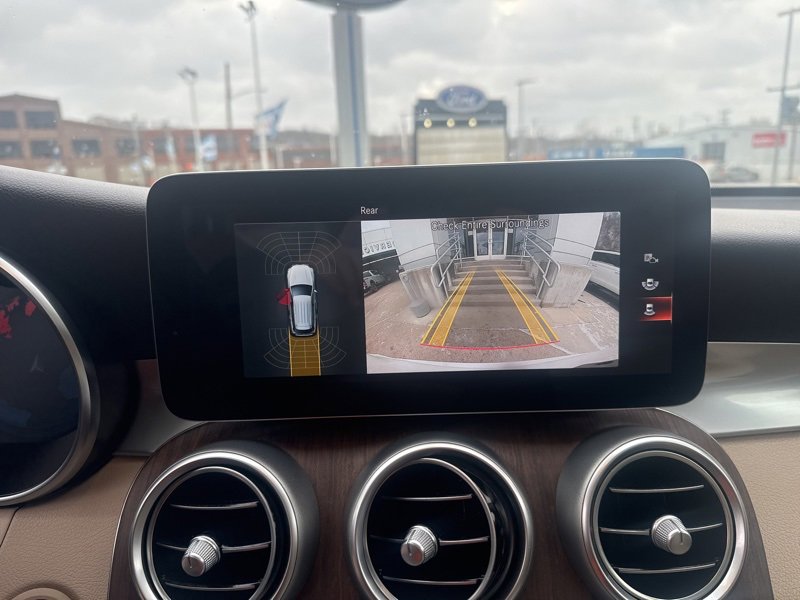 Used 2021 Mercedes-Benz GLC 300 4MATIC image 36