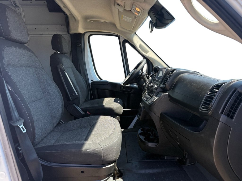 Used 2023 RAM ProMaster 2500 FWD image 11