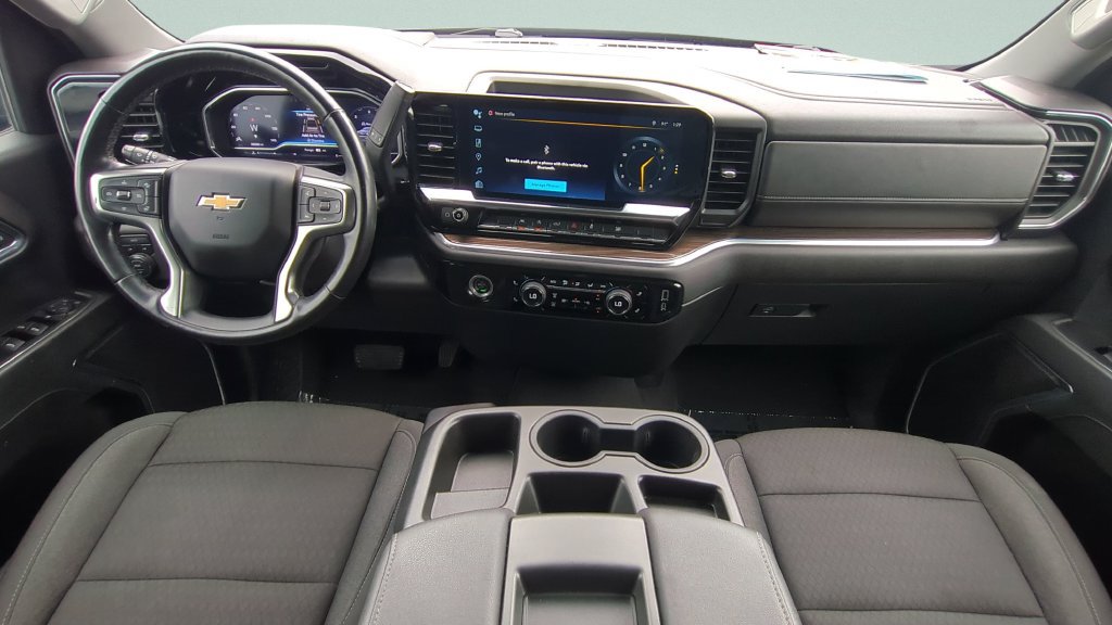 Used 2024 Chevrolet Silverado 1500 LT AWD/4WD image 11