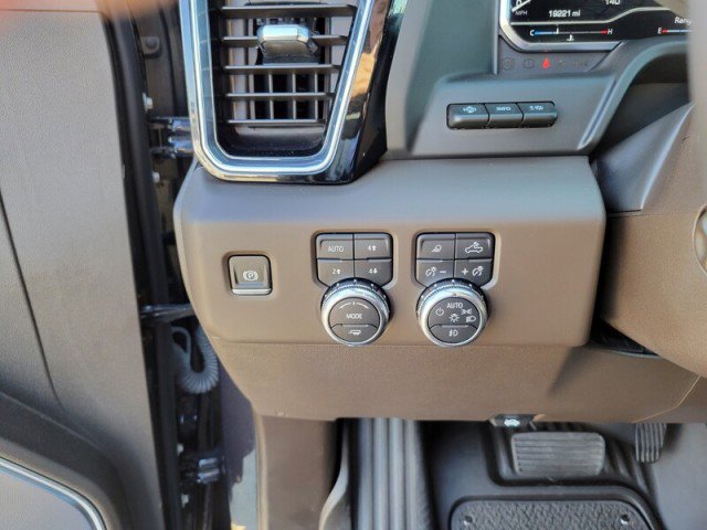 Used 2024 GMC Sierra 1500 Denali w/ Denali Reserve Package image 21