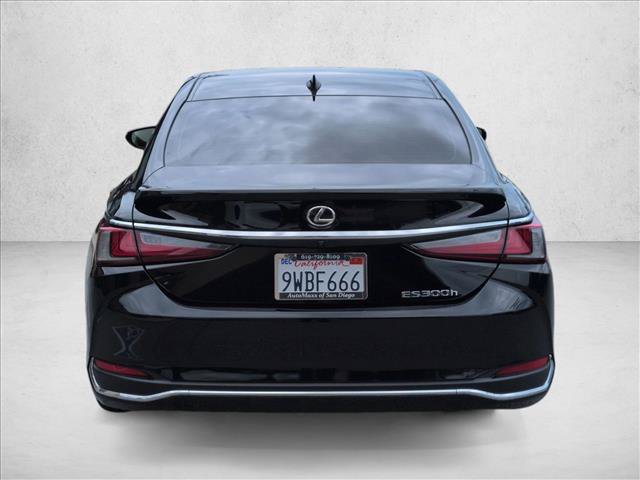 Used 2025 Lexus ES 300h w/ Premium Package FWD image 7