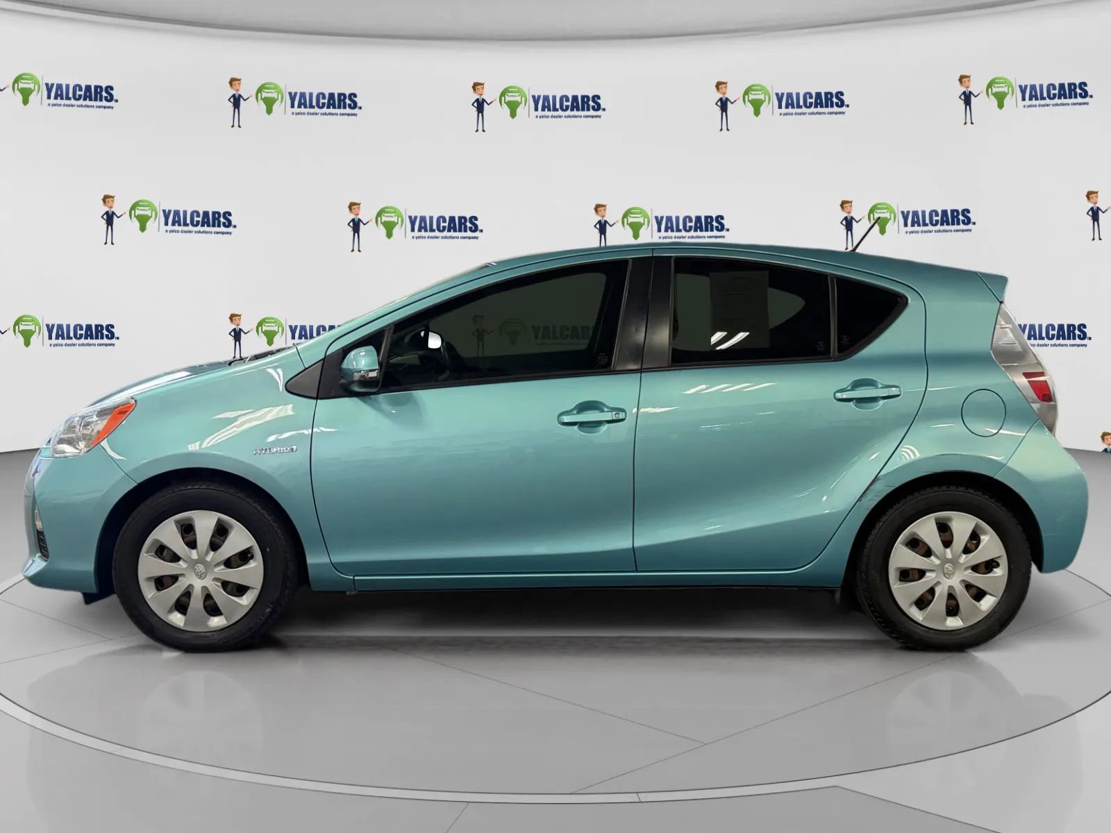 Used 2012 Toyota Prius C Two image 2
